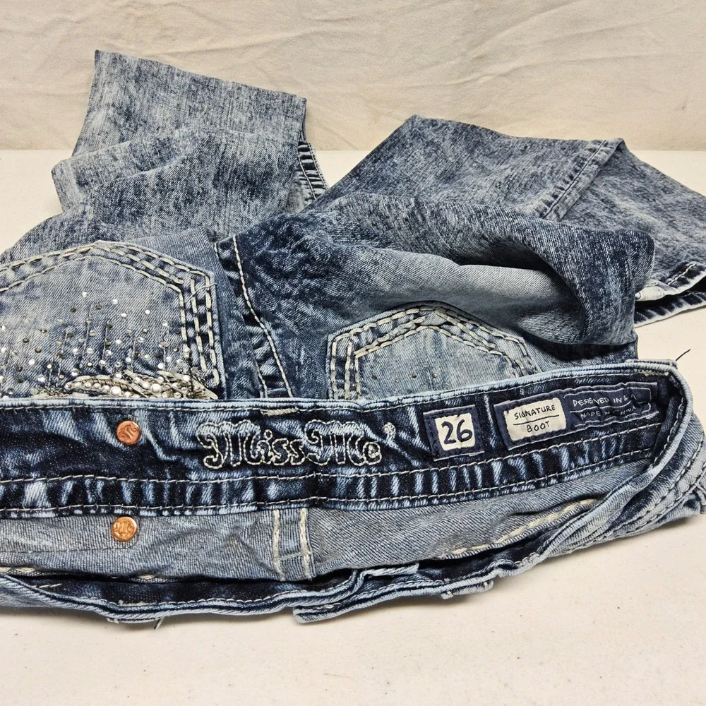 Miss Me Signature Boot Jeans Womens 26 Blue Acid Wash Embellished Low Rise 31x26